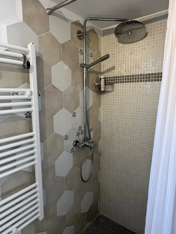Amalia Beletage, Badezimmer 1