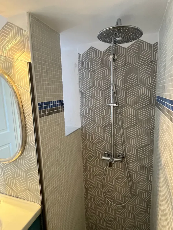 Amalia House, Badezimmer 1